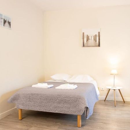 Le 12 Carnot - Serenite Assuree Dans Ce Grand Studio Poitiers Exterior foto