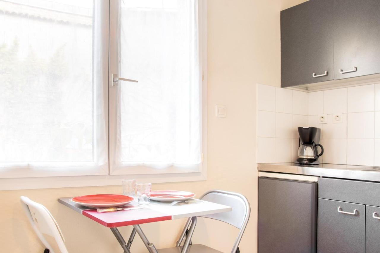 Le 12 Carnot - Serenite Assuree Dans Ce Grand Studio Poitiers Exterior foto